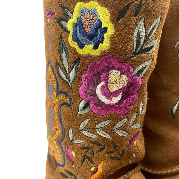 UGG Women's Juliette Embroidered Boots Chestnut Suede Brown Size 7 - Picture 9 of 11